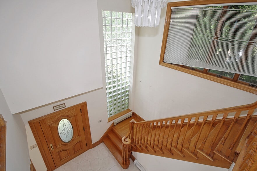 161 Boardwalk Ave, Staten Island, NY for sale - Building Photo - Image 2 of 22