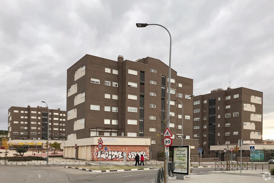 Avenida de Levante, 187, Rivas-Vaciamadrid, Madrid à vendre - Photo du bâtiment - Image 2 de 3