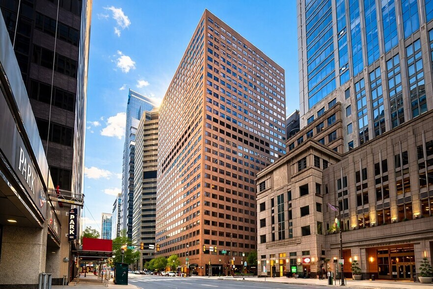 1801 Market St, Philadelphia, PA à louer - Photo du bâtiment - Image 1 de 15