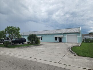 Plus de détails pour 1007 NE 7th Ter, Cape Coral, FL - Industriel à vendre