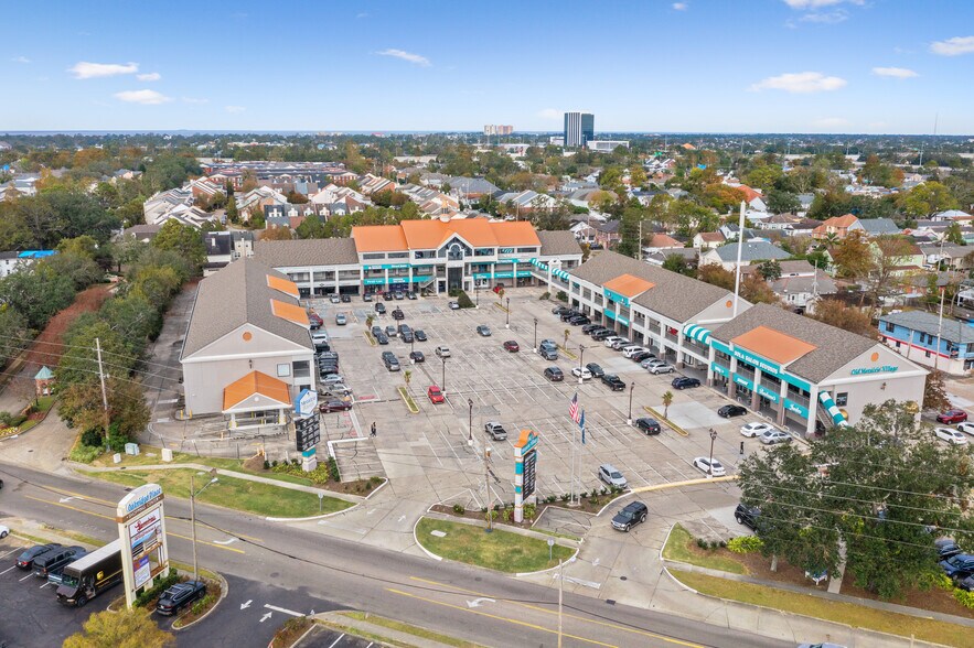 701-711 Metairie Rd, Metairie, LA à louer - Photo du bâtiment - Image 2 de 5