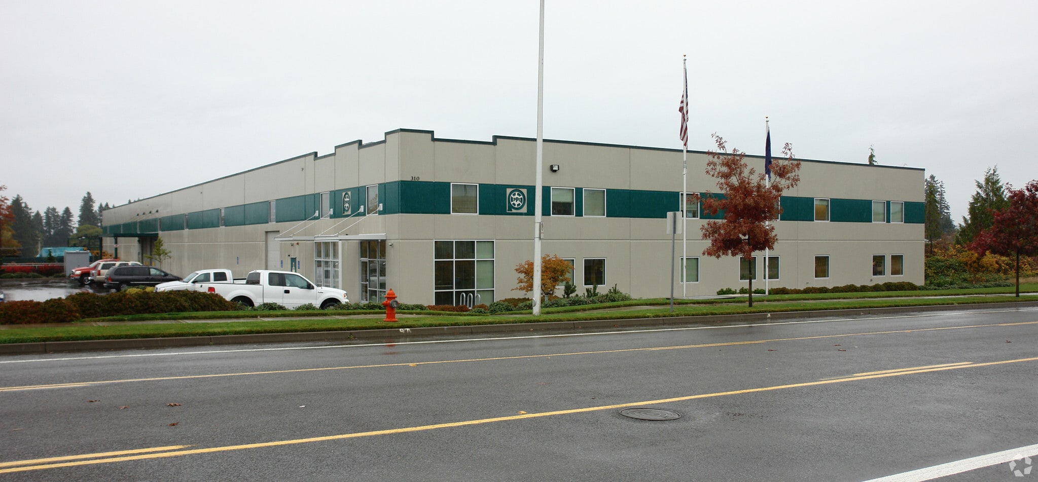 310 S Sequoia Pky, Canby, OR à vendre Photo du bâtiment- Image 1 de 7