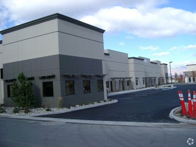 892 Maestro Dr, Reno, NV for sale - Building Photo - Image 2 of 6