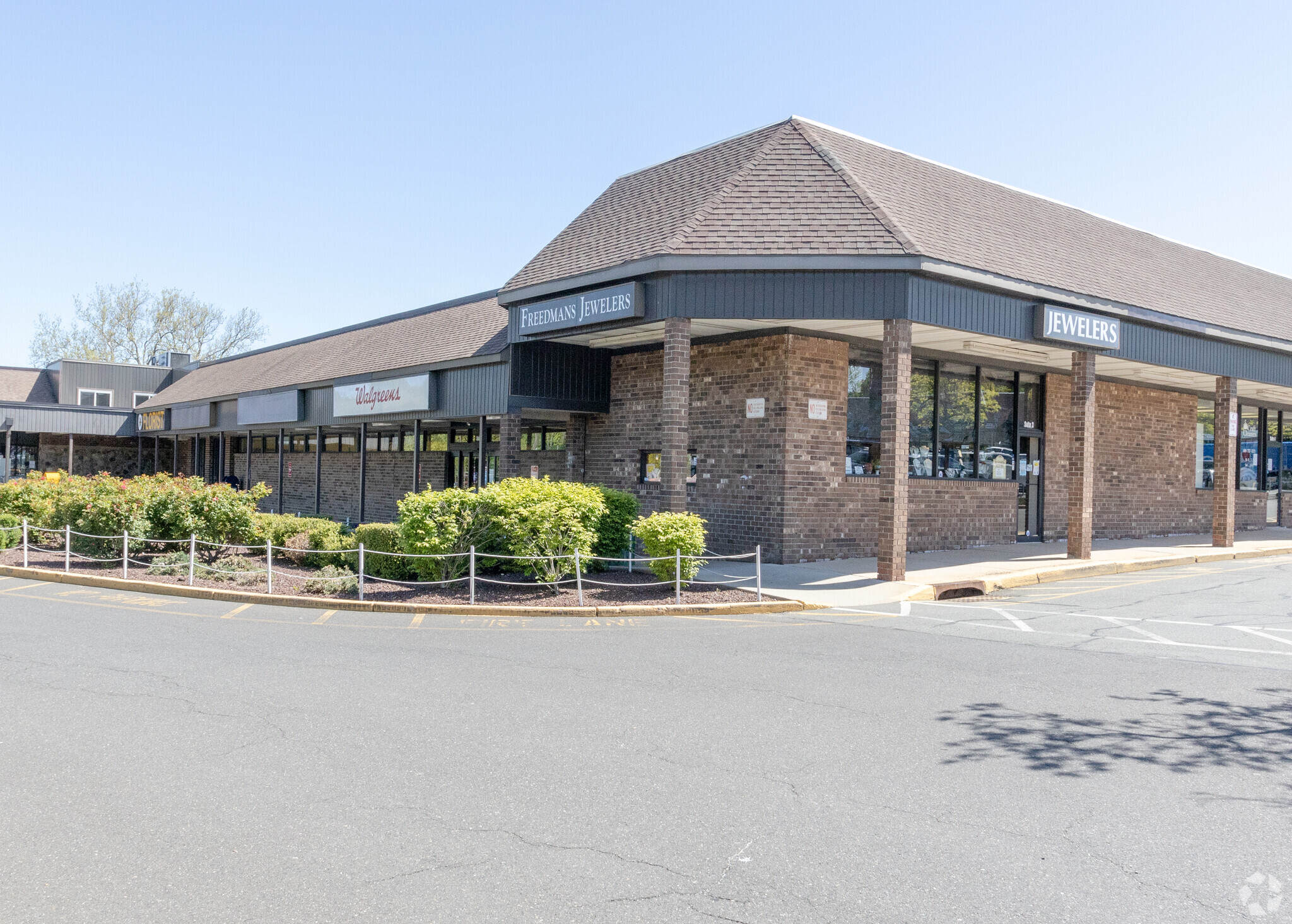 25 Route 31 S, Pennington, NJ for lease Primary Photo- Image 1 of 2