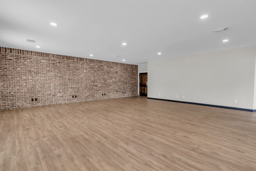 907 Otto St, Brookshire, TX à vendre - Photo du bâtiment - Image 3 de 14