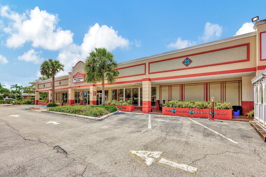 702 Park Ave, West Palm Beach, FL à louer - Photo du bâtiment - Image 3 de 13