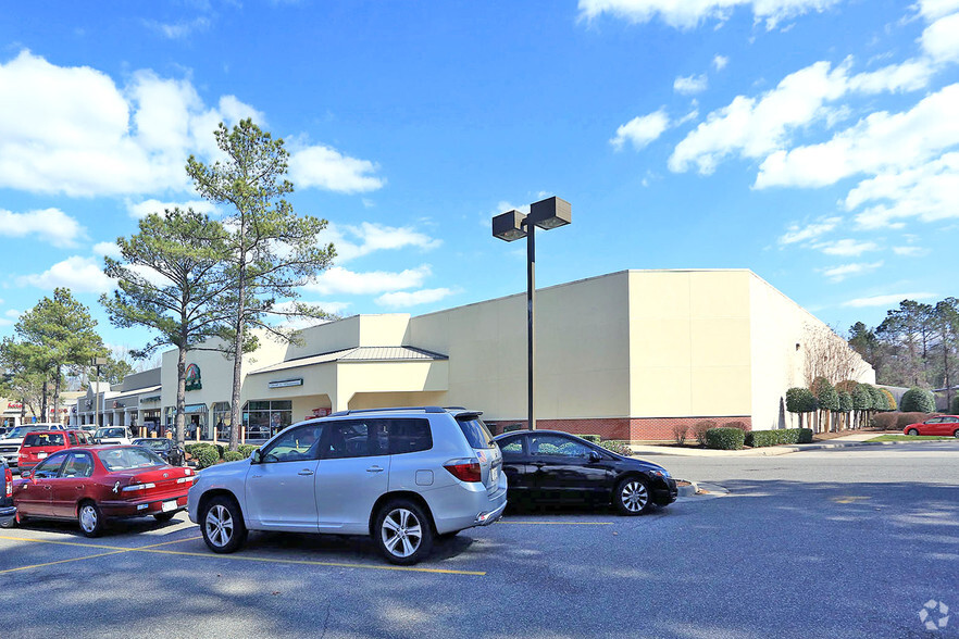 4501 John Tyler Hwy, Williamsburg, VA à vendre - Photo du bâtiment - Image 1 de 1