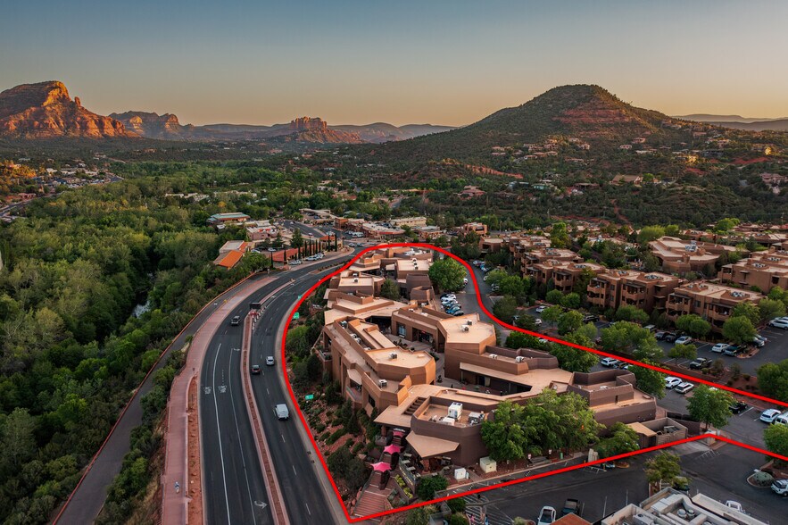 101 N State Route 89A, Sedona, AZ à louer - Photo du bâtiment - Image 2 de 20