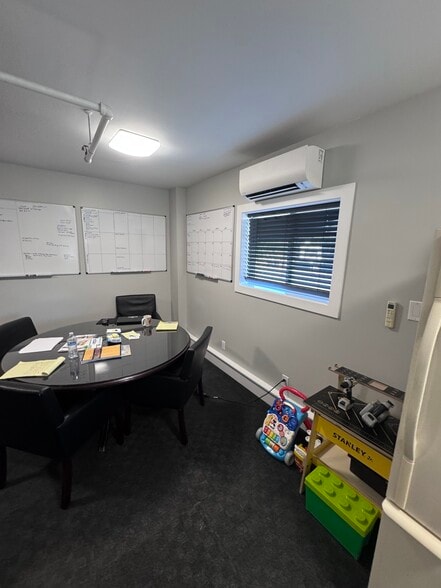 351 C St, Washougal, WA for lease - Building Photo - Image 2 of 10