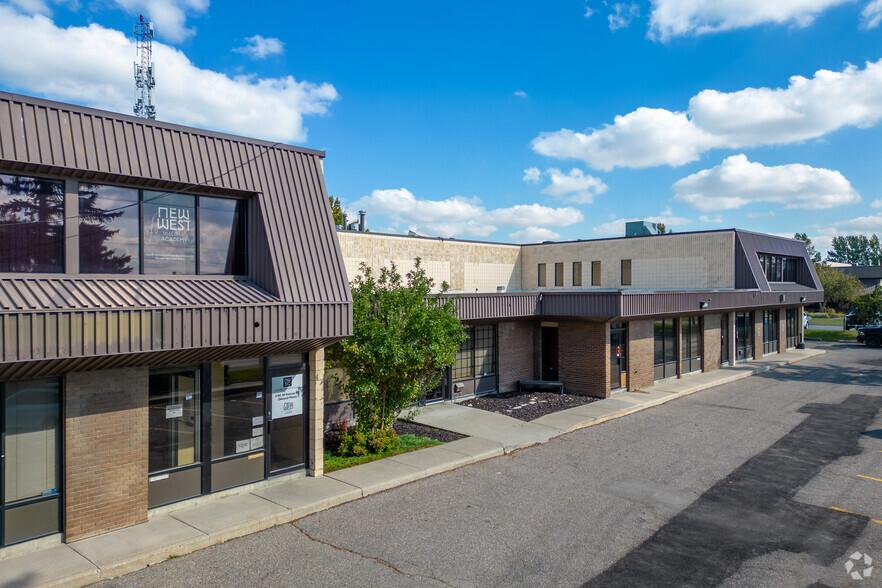 2180-2204 39th Ave NE, Calgary, AB à louer - Photo principale - Image 1 de 5