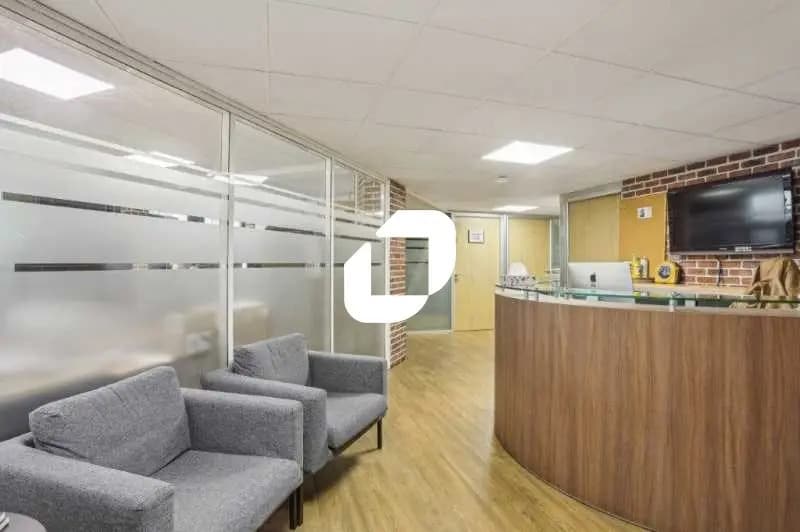 Office in Suresnes for lease Building Photo- Image 1 of 9