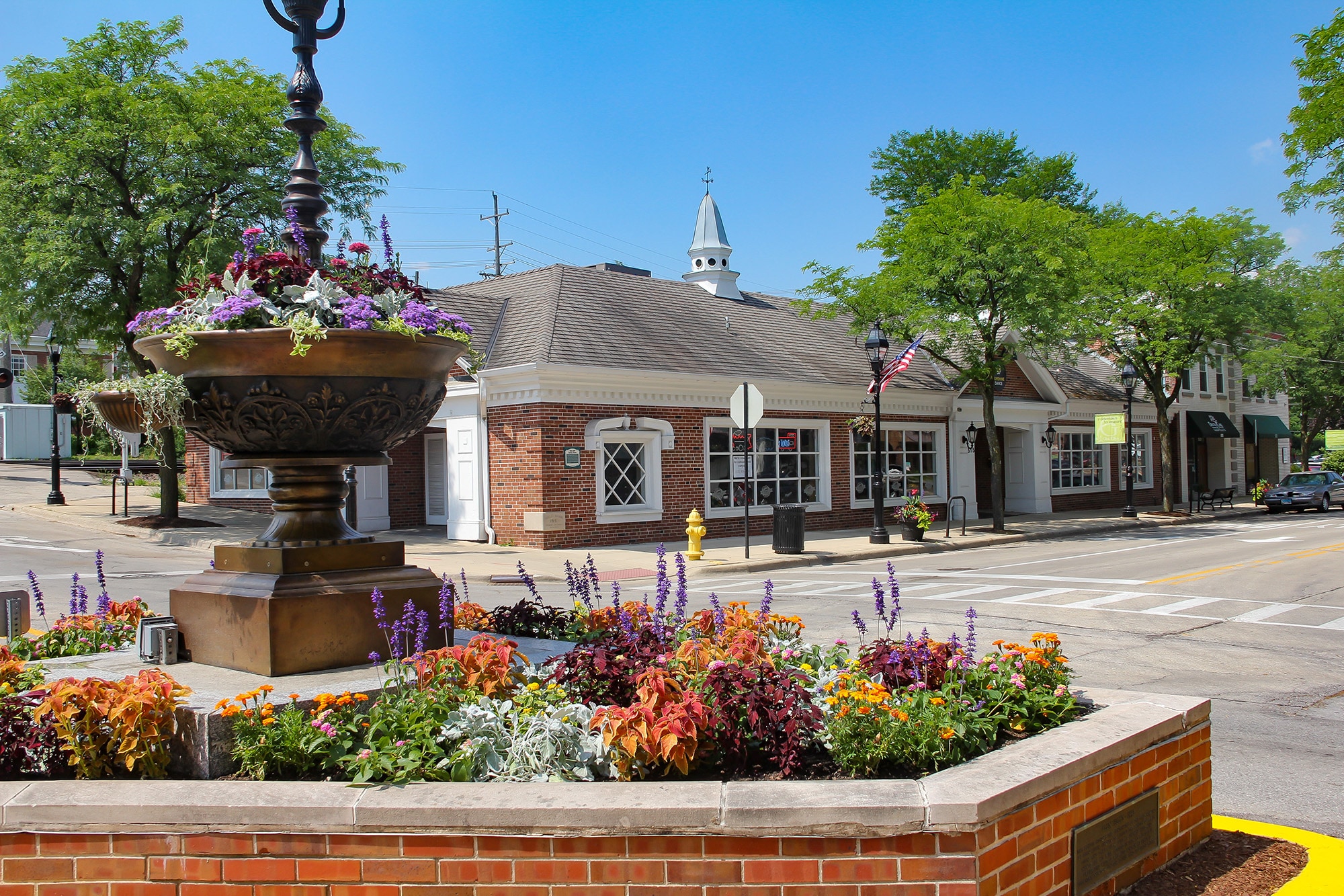 515 Crescent Blvd, Glen Ellyn, IL for lease Primary Photo- Image 1 of 22