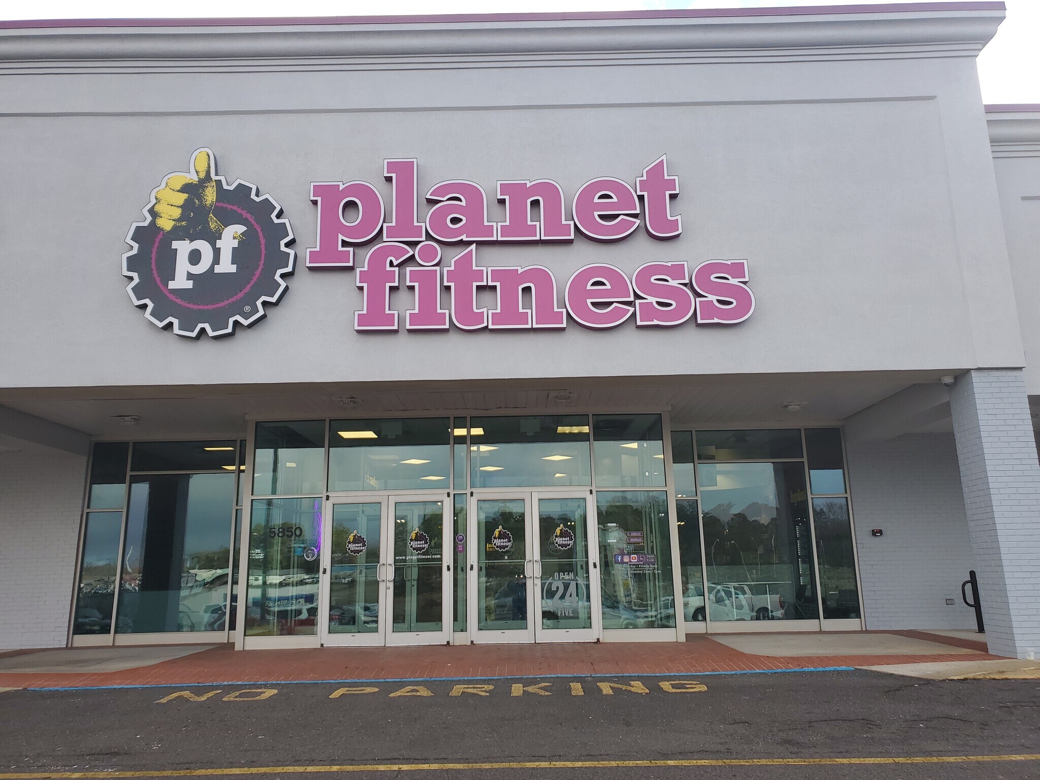 5851 Highway 431, Albertville, AL à louer Photo du bâtiment- Image 1 de 24