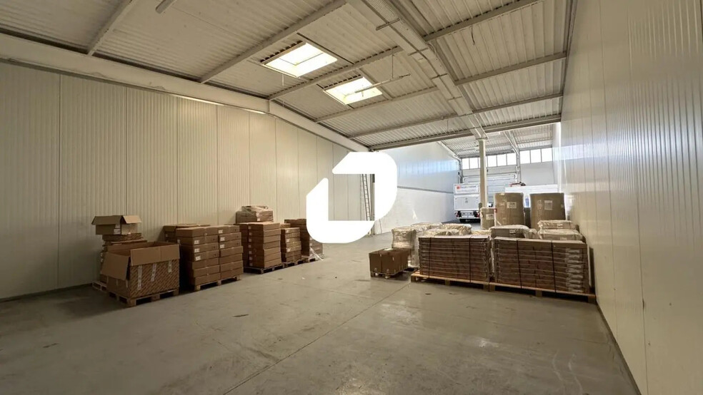 15 Rue Des Frères Eberts, Strasbourg for lease - Interior Photo - Image 3 of 9