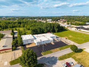 415 31st Ave, Rock Island, IL - Aerial map view