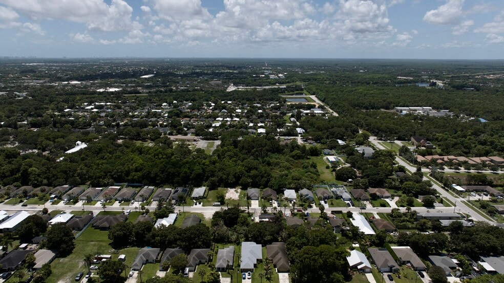 18094 Limestone Creek Rd, Jupiter, FL à vendre - Photo du bâtiment - Image 3 de 29