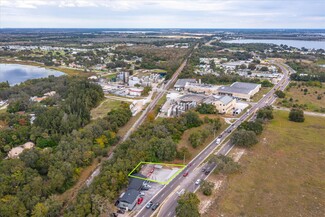 Plus de détails pour 300 Alfred St E, Lake Alfred, FL - Vente au détail à vendre