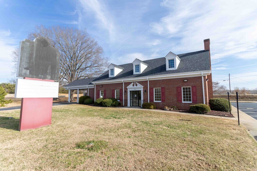 5406 US 29, Blairs, VA à louer - Photo du bâtiment - Image 3 de 31