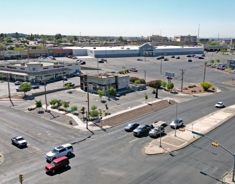 1120-1224 Mcrae Blvd, El Paso, TX à louer - Photo principale - Image 1 de 1
