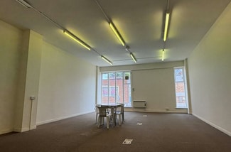 Plus de détails pour 19 Peckingham St, Halesowen - Commerce de détail à louer
