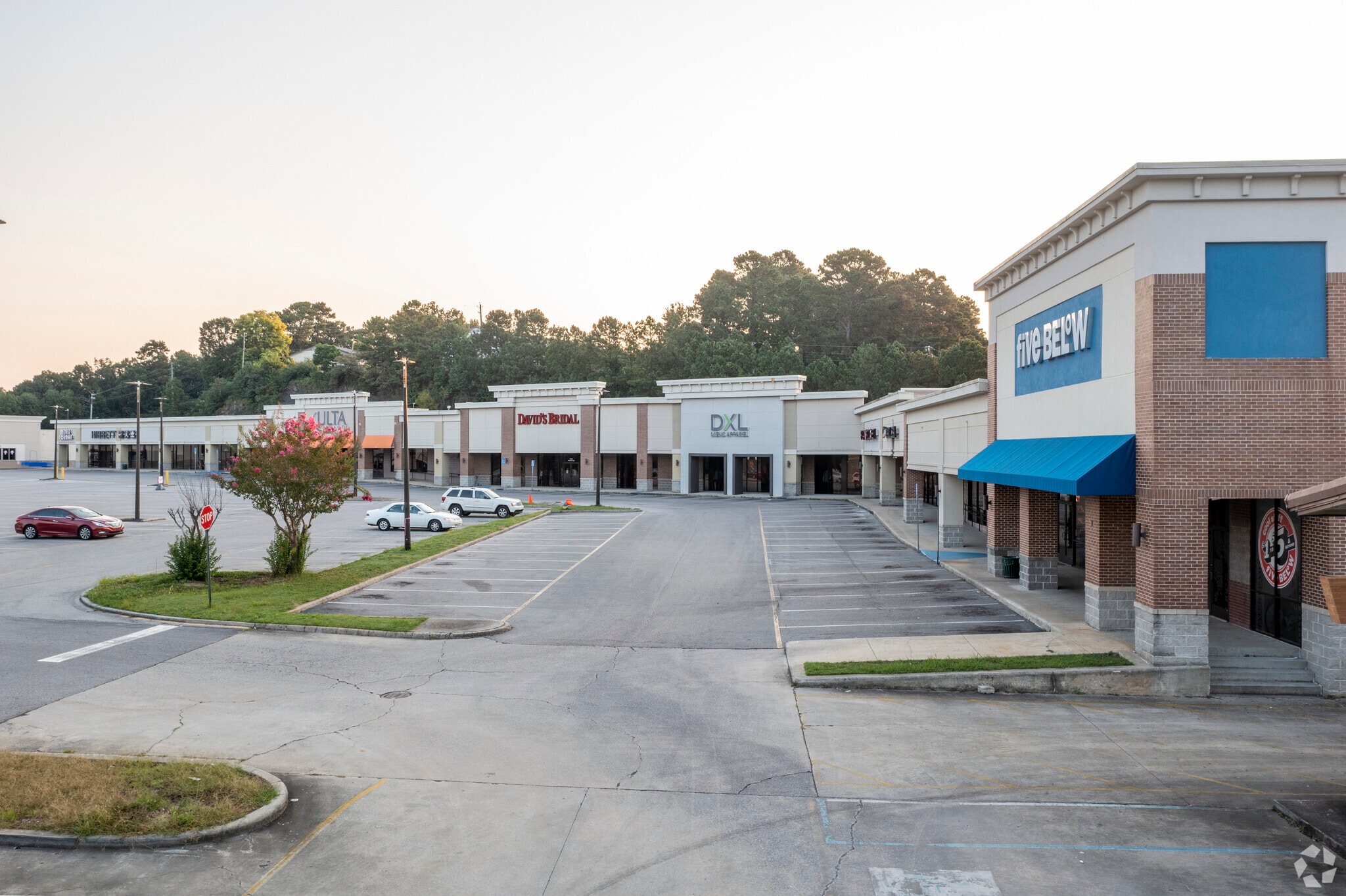 1709 Montgomery Hwy, Birmingham, AL à louer Photo principale- Image 1 de 25