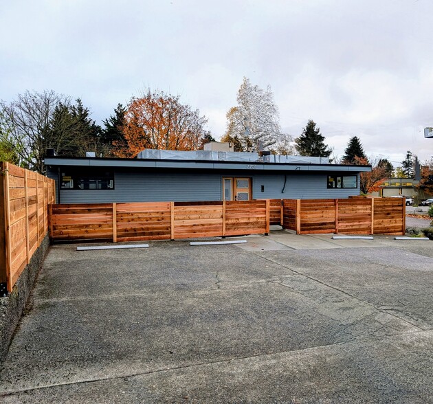 7701 15th Ave NW, Seattle, WA for lease - Building Photo - Image 3 of 11