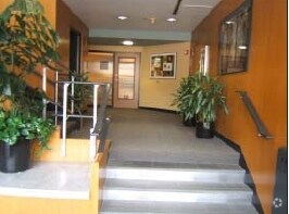 1211-1215 NW 23rd Ave, Portland, OR à louer - Photo du bâtiment - Image 2 de 7