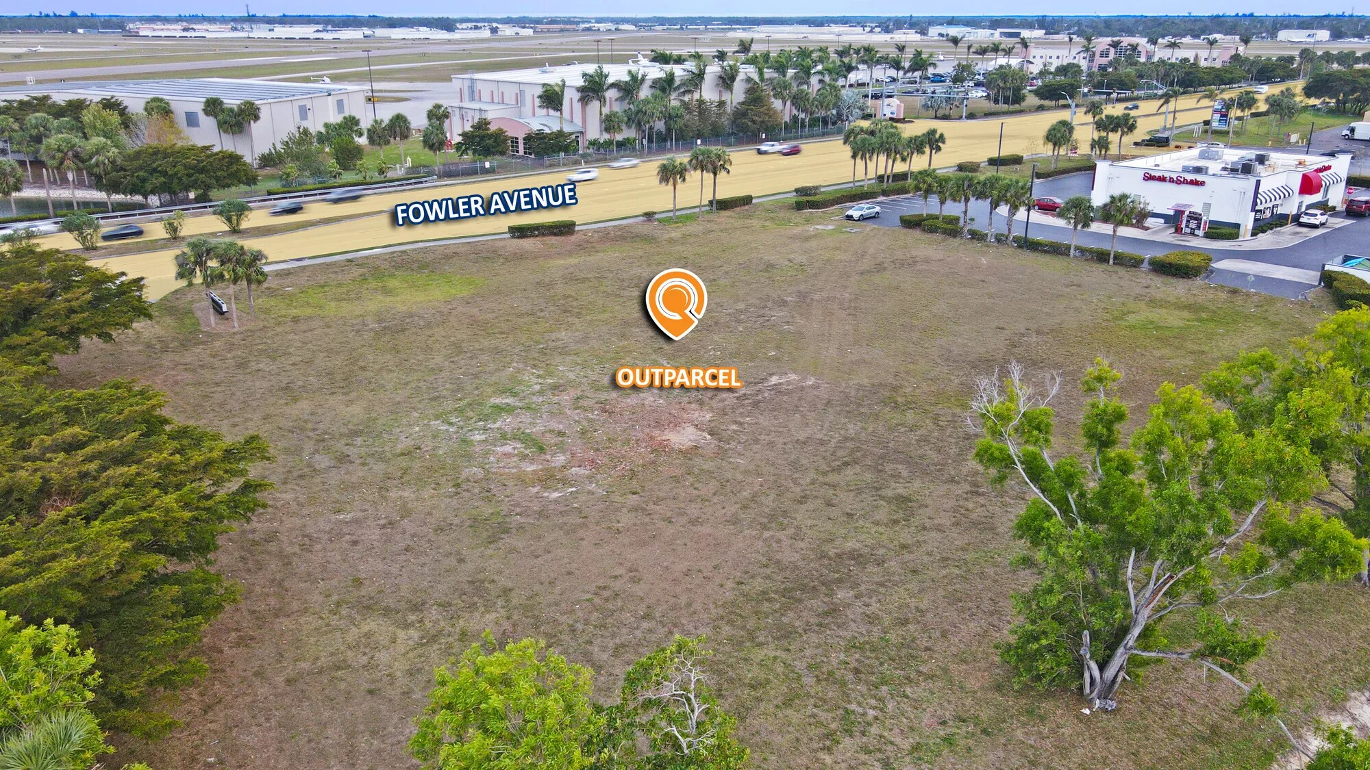 10600 Fowler St, Fort Myers, FL à louer Aérien- Image 1 de 4