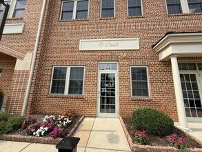 400 Old Forge Ln, Kennett Square, PA for lease Building Photo- Image 2 of 30