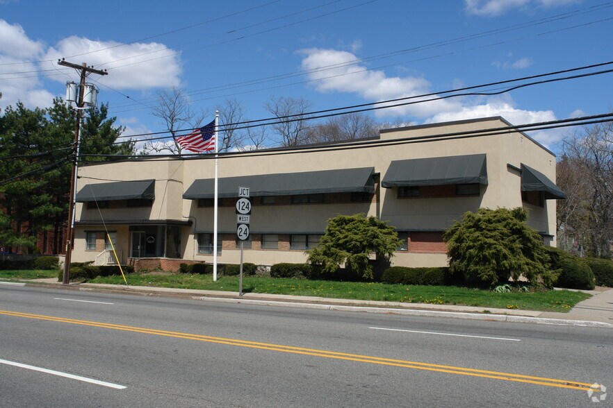 80 Morris Ave, Springfield, NJ à vendre - Photo du bâtiment - Image 3 de 3