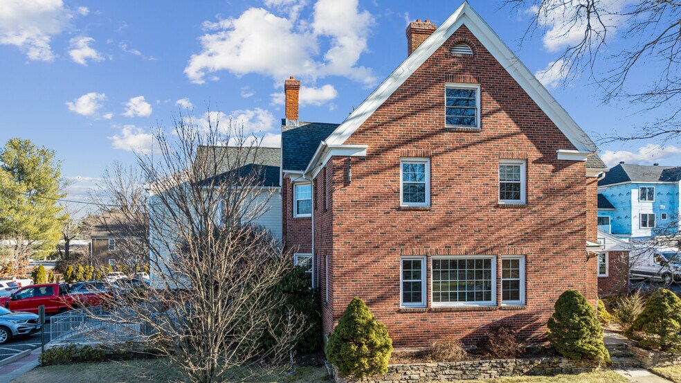 2638-2650 Main St, Glastonbury, CT à louer - Photo du bâtiment - Image 3 de 21