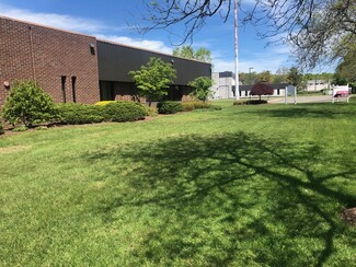 Plus de détails pour 185 Oval Dr, Islandia, NY - Industriel à vendre