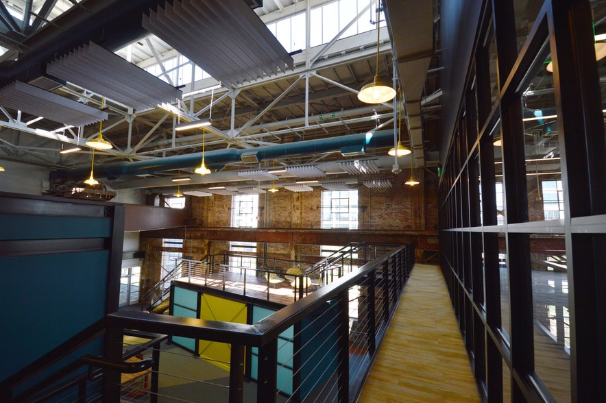 486 N Patterson Ave, Winston-Salem, NC for lease - Interior Photo - Image 3 of 24