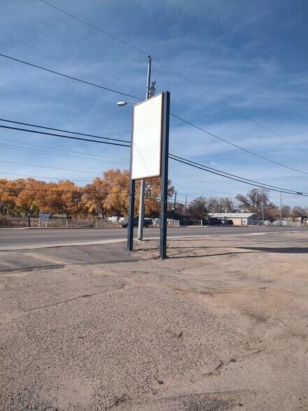 1224 S Main St, Belen, NM for lease - Building Photo - Image 2 of 16