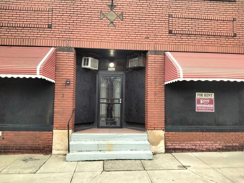 17051 Libby Rd, Maple Heights, OH for lease - Building Photo - Image 1 of 33