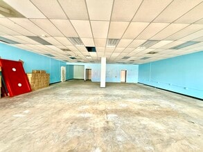 1403 Dunn Ave, Jacksonville, FL à louer Photo intérieure- Image 2 de 4