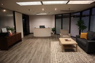 7101 York Ave S, Edina, MN à louer Photo intérieure- Image 2 de 3