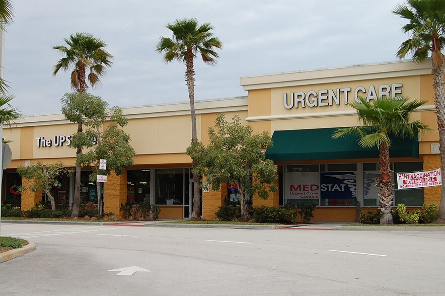 6522 S Kanner Hwy, Stuart, FL à louer - Photo du bâtiment - Image 2 de 12