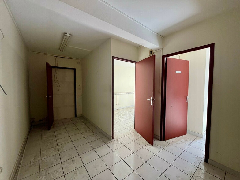 Office in Châteaurenard for sale - Interior Photo - Image 2 of 4