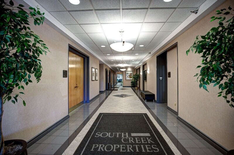 2365 Harrodsburg Rd, Lexington, KY à louer - Photo du bâtiment - Image 2 de 21