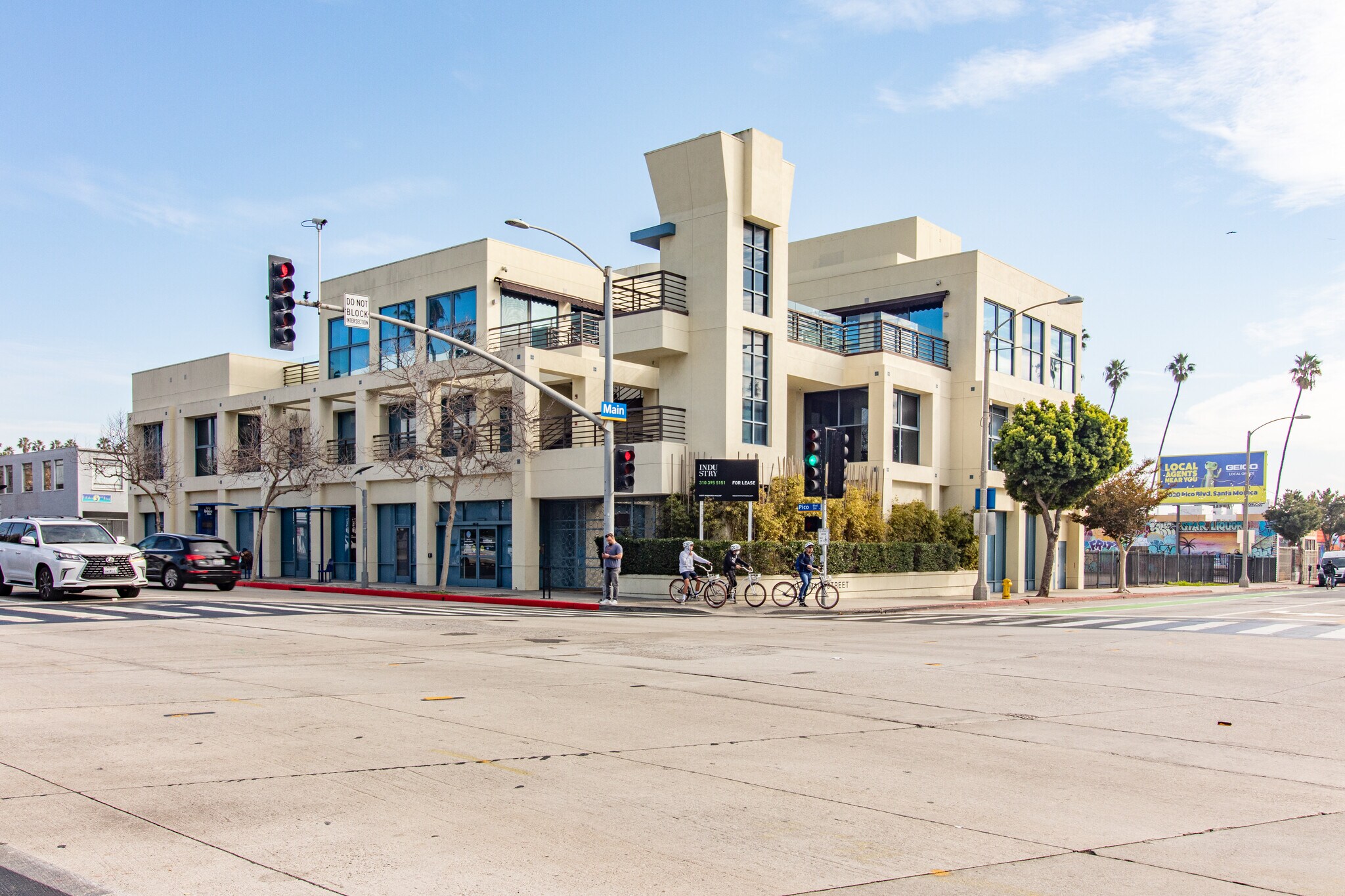 1901 Main St, Santa Monica, CA for lease Building Photo- Image 1 of 10