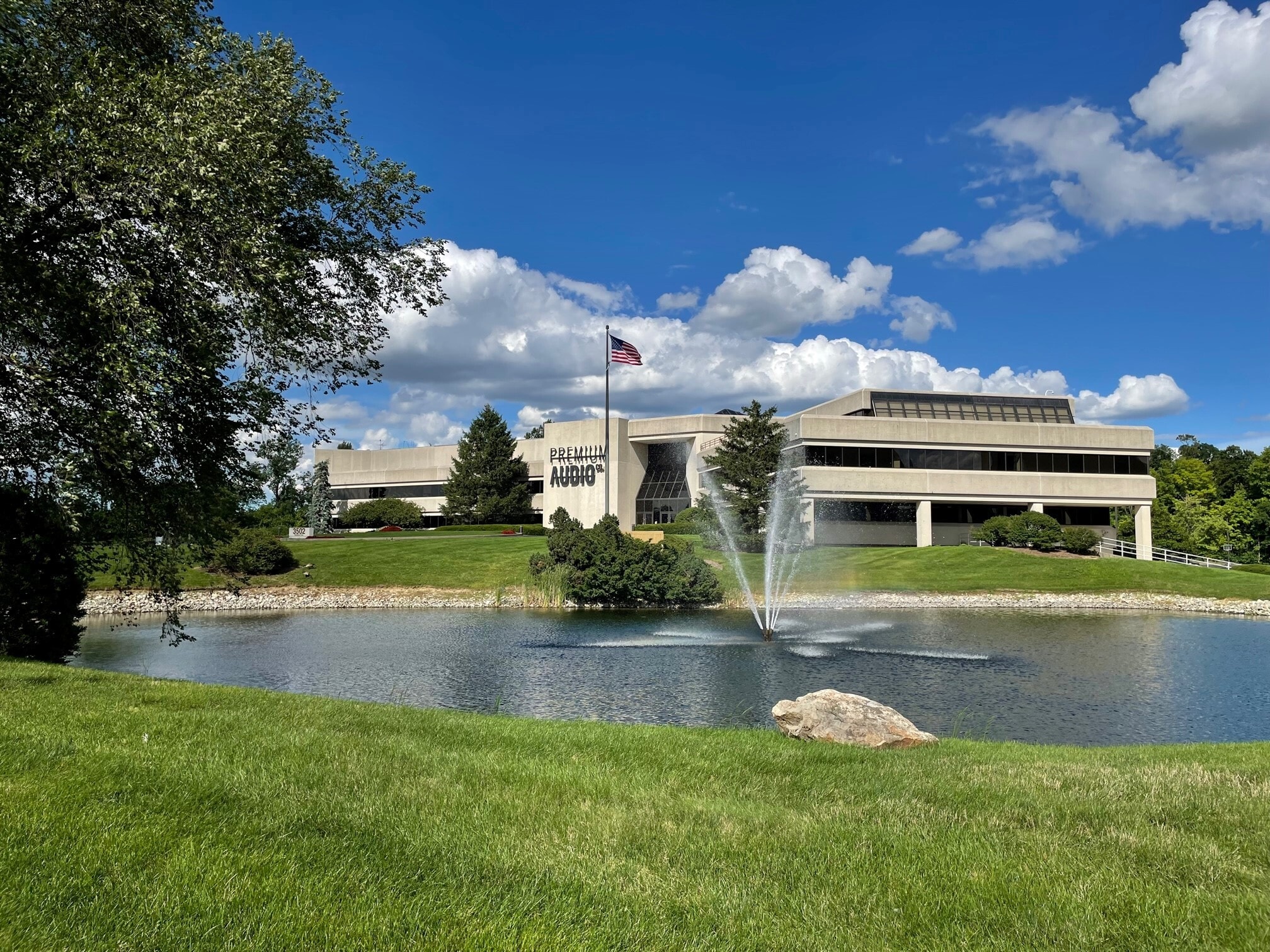 3502 Woodview Trace, Indianapolis, IN for lease Building Photo- Image 1 of 6