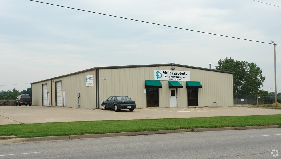 7621 E 11th St, Tulsa, OK for sale - Building Photo - Image 3 of 6