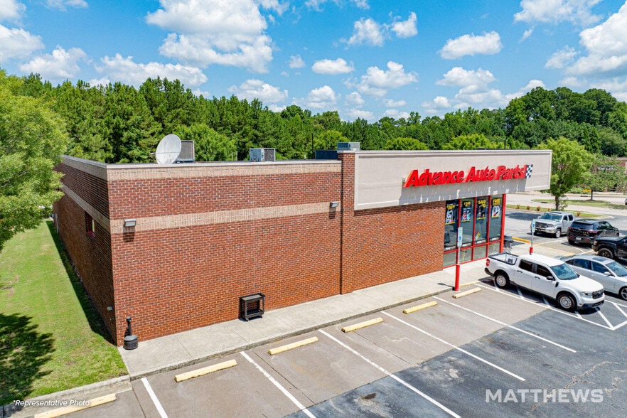 1882 Main St, Bridgeport, CT for sale - Building Photo - Image 2 of 3