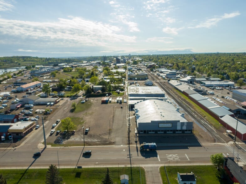 901 9th St N, Great Falls, MT for lease - Building Photo - Image 2 of 17