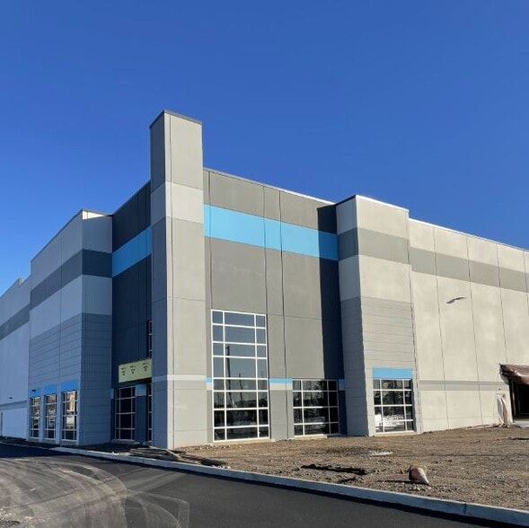 16 Van Keuren Ave, Jersey City, NJ for lease - Building Photo - Image 2 of 23