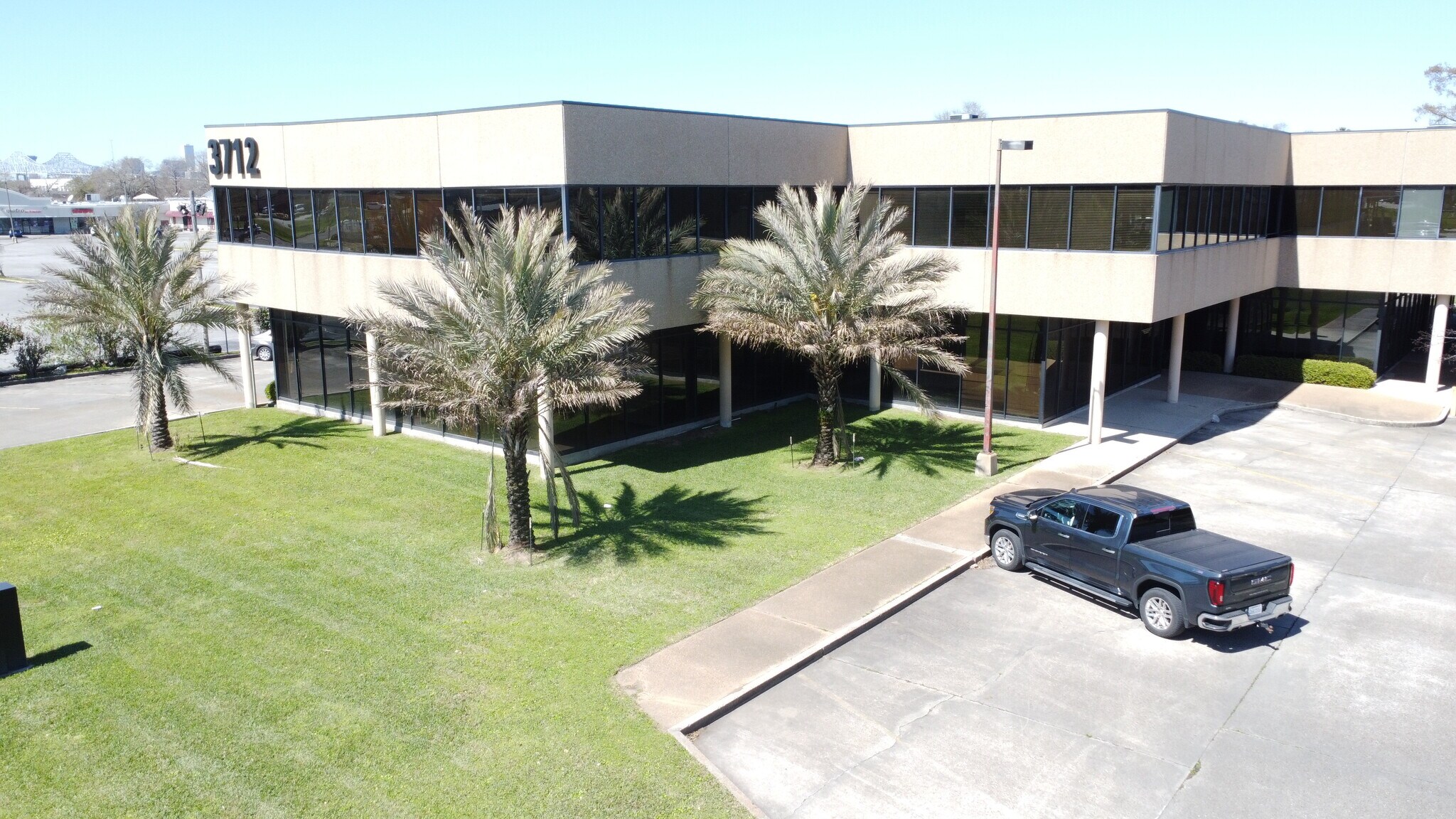 3712 MacArthur Blvd, New Orleans, LA à louer Photo du bâtiment- Image 1 de 12