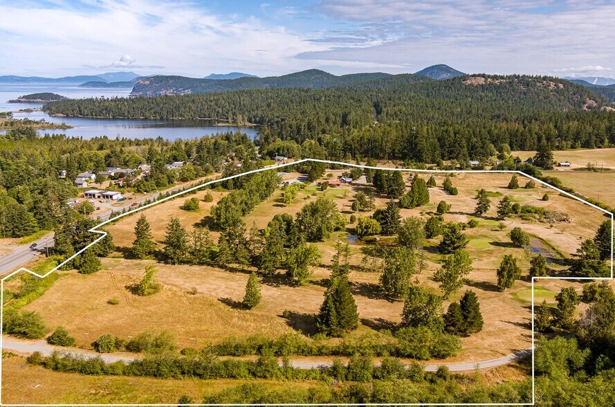 597 Ducken Rd, Oak Harbor, WA for sale - Primary Photo - Image 1 of 1