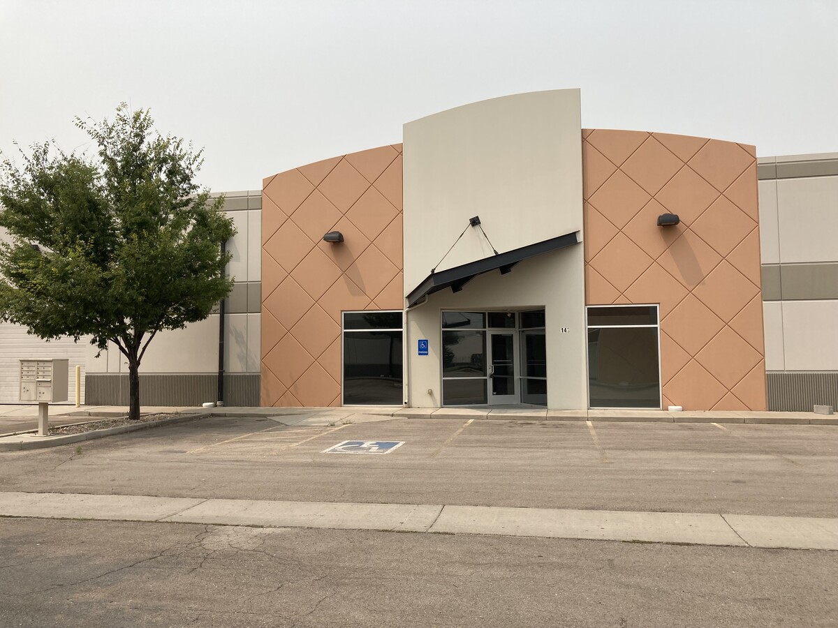 141-145 W 900 N, Springville, UT 84663 - Unité 143 -  - Photo intérieure - Image 1 of 9