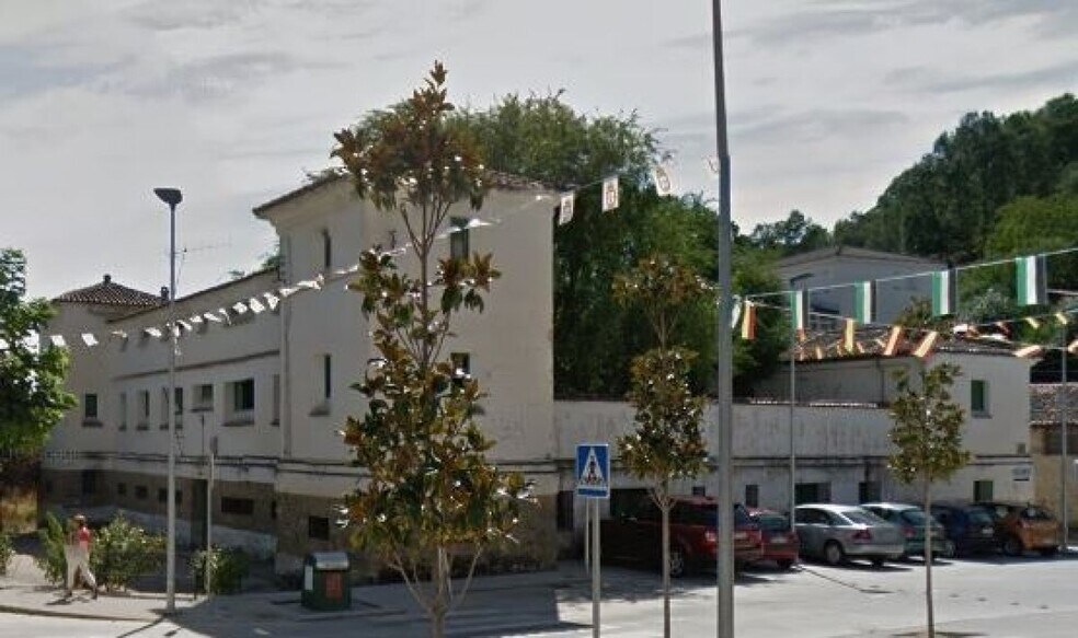 in Baños de Montemayor, Cáceres for sale - Building Photo - Image 2 of 3